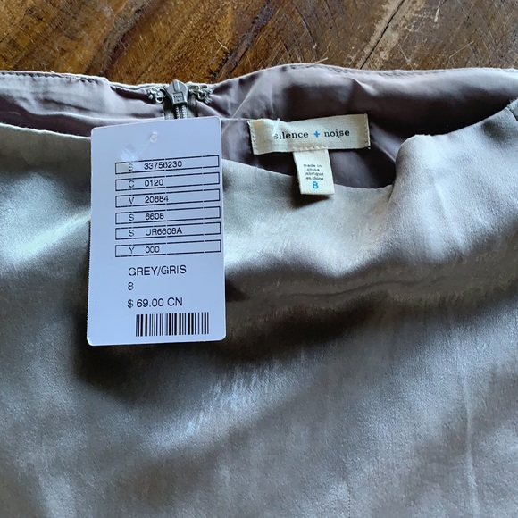 Skirt - Picture 3 of 4